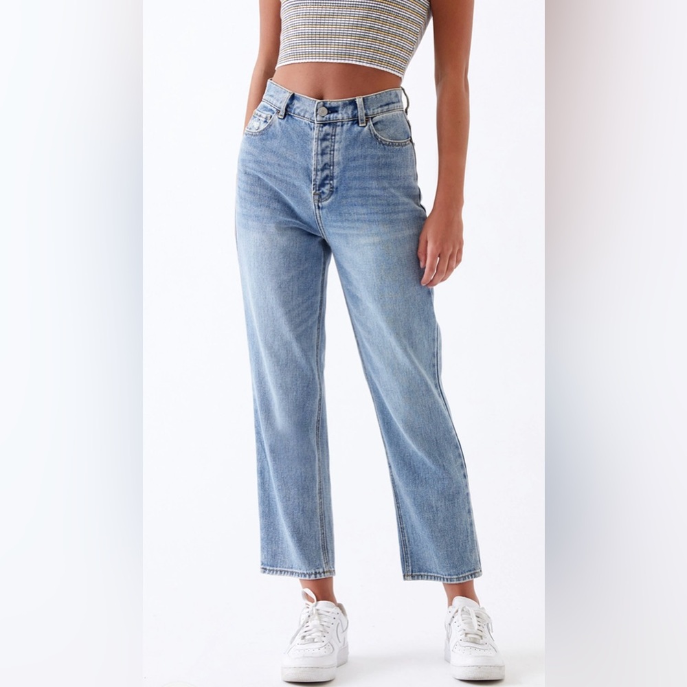 PacSun Light High Waisted Straight Leg Jeans